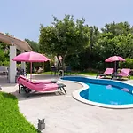 Koukla Retreat Sparta