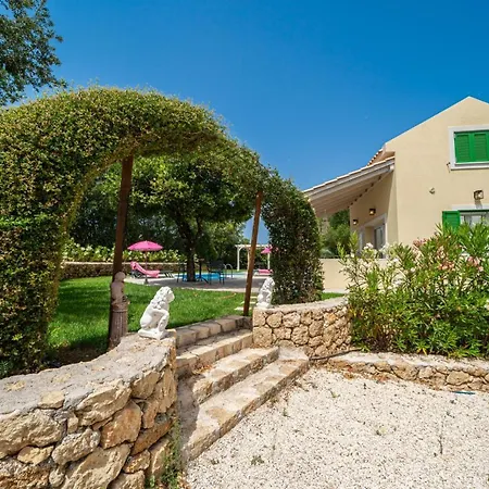 Hébergement de vacances Koukla Retreat Spartià